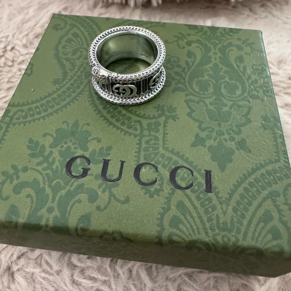 Gucci Silver Ring size 6 - Picture 9 of 9